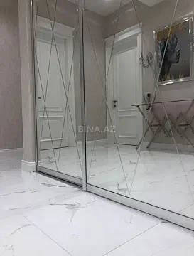 Kirayə verilir 2 otaqlı mənzil 85 m²