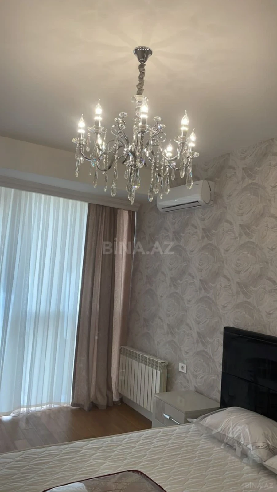 Kirayə verilir 2 otaqlı mənzil 85 m²