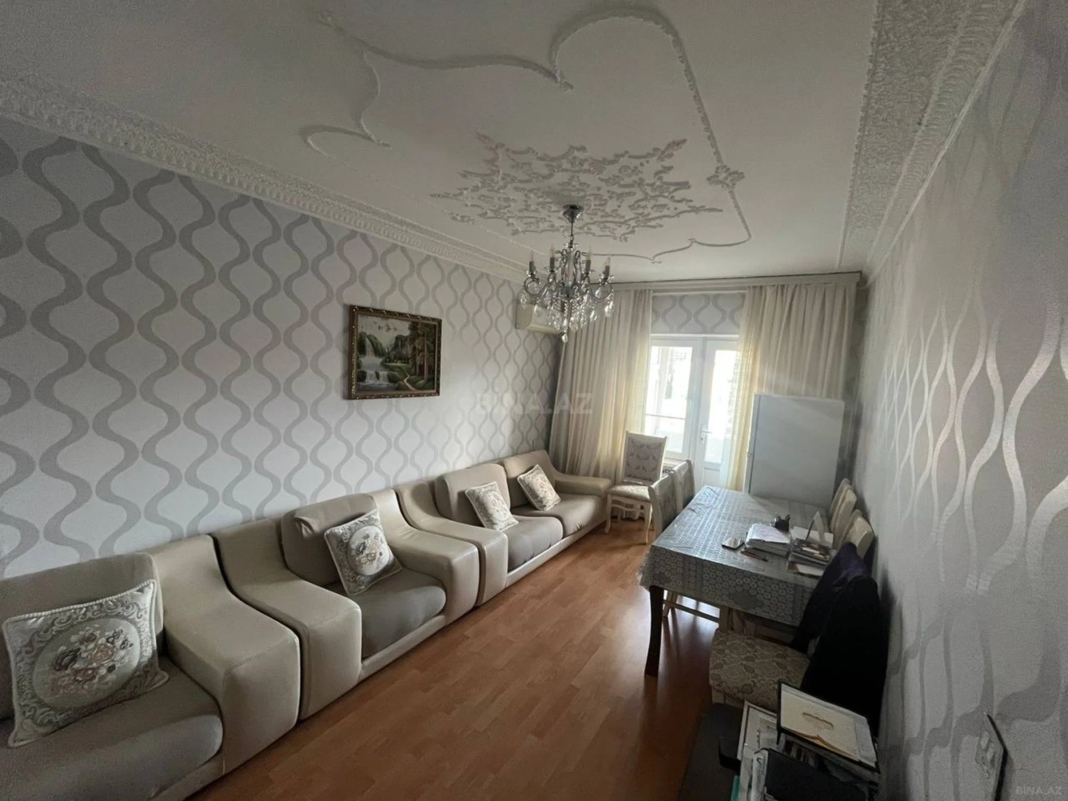 Satılır 4 otaqlı mənzil 95 m²