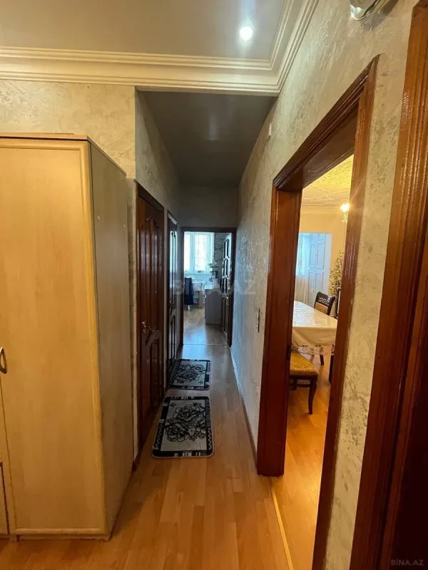 Satılır 4 otaqlı mənzil 95 m²