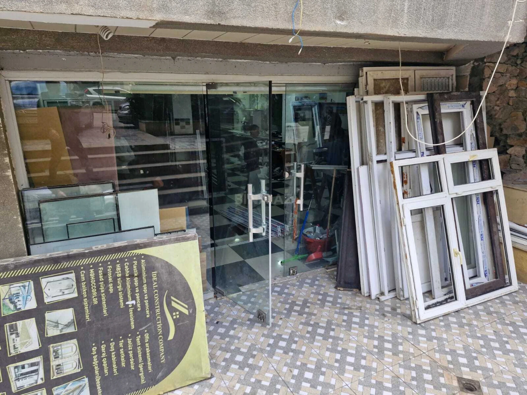 Satılır obyekt 150 m²