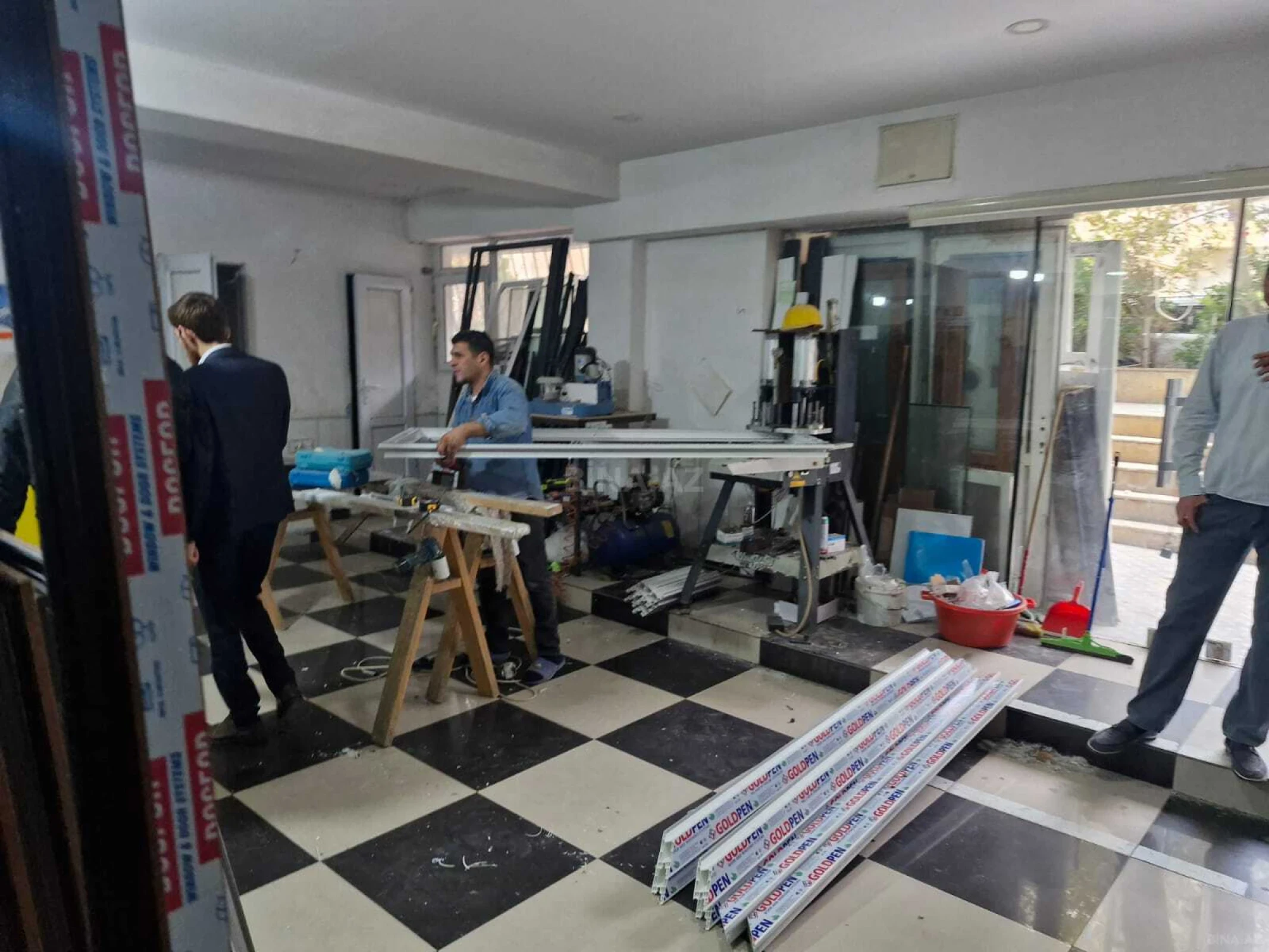 Satılır obyekt 150 m²