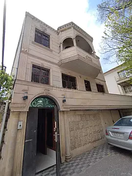 Kirayə verilir 5 otaqlı həyət evi 300 m² — Bakı 5 otaq 300.00 m²