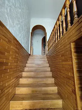 Kirayə verilir 5 otaqlı həyət evi 300 m²