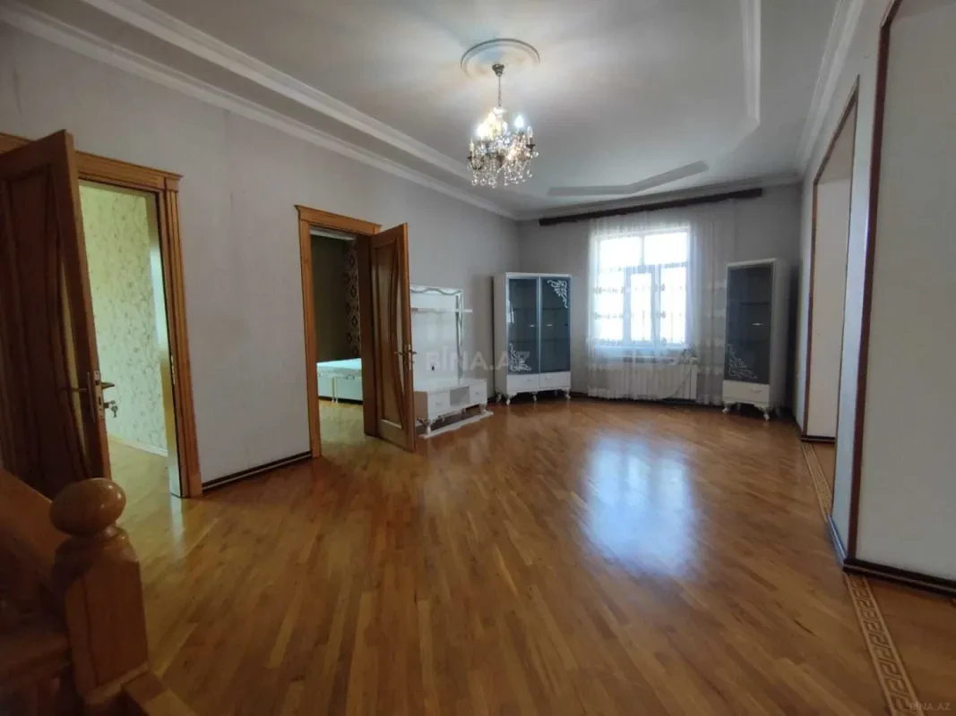 Kirayə verilir 5 otaqlı həyət evi 300 m²