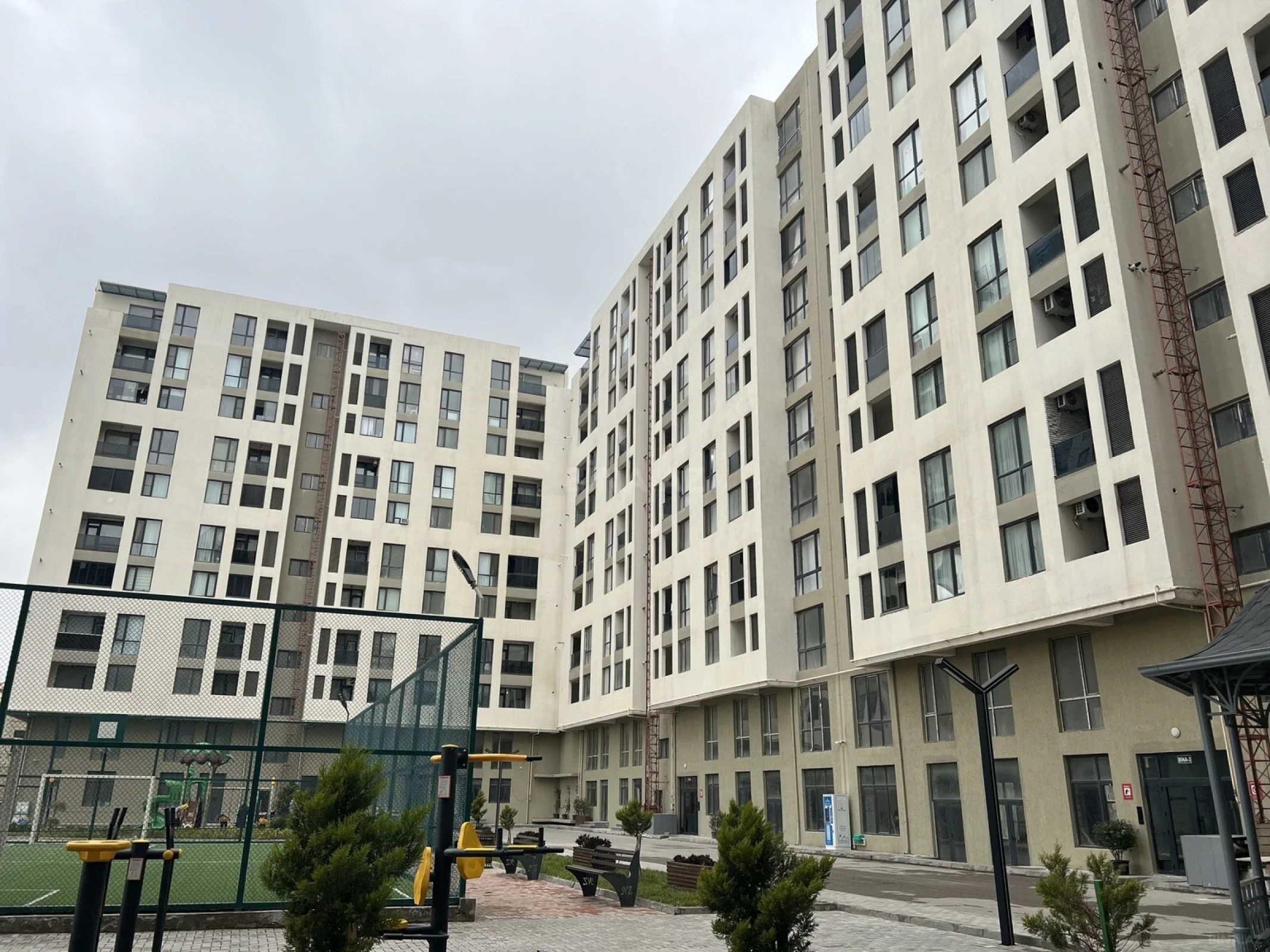 Satılır 2 otaqlı mənzil 70 m²
