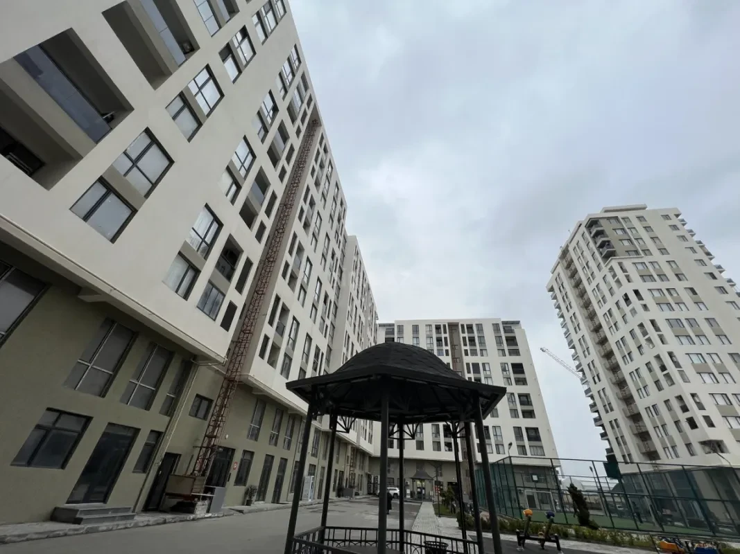 Satılır 2 otaqlı mənzil 70 m²