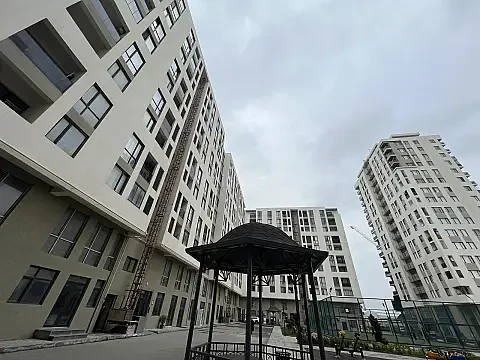 Satılır 2 otaqlı mənzil 70 m²