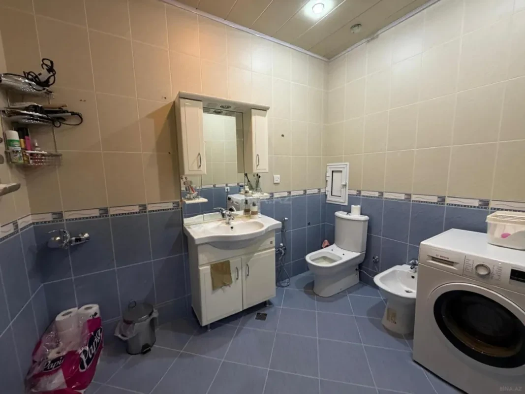 Satılır 3 otaqlı mənzil 135 m²