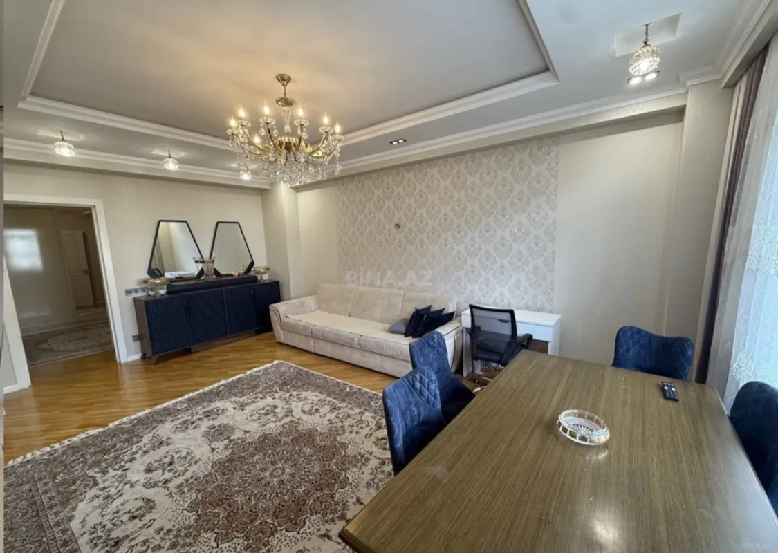 Satılır 2 otaqlı mənzil 96 m²
