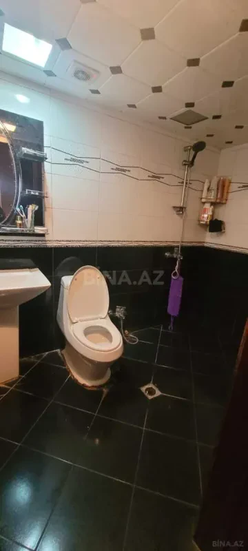 Satılır 2 otaqlı mənzil 68 m²