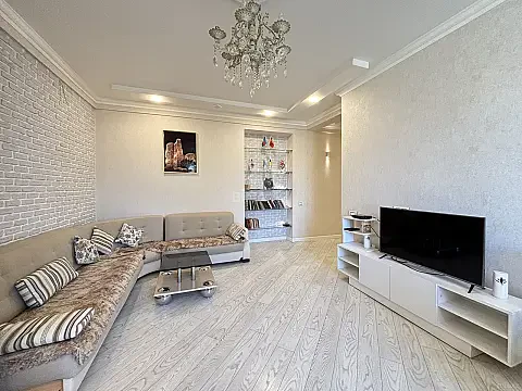 Kirayə verilir 2 otaqlı mənzil 70 m² — Bakı, Sahil qəs. 2 otaq 70.00 m²