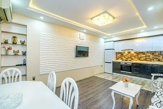 Kirayə verilir 2 otaqlı mənzil 60 m²