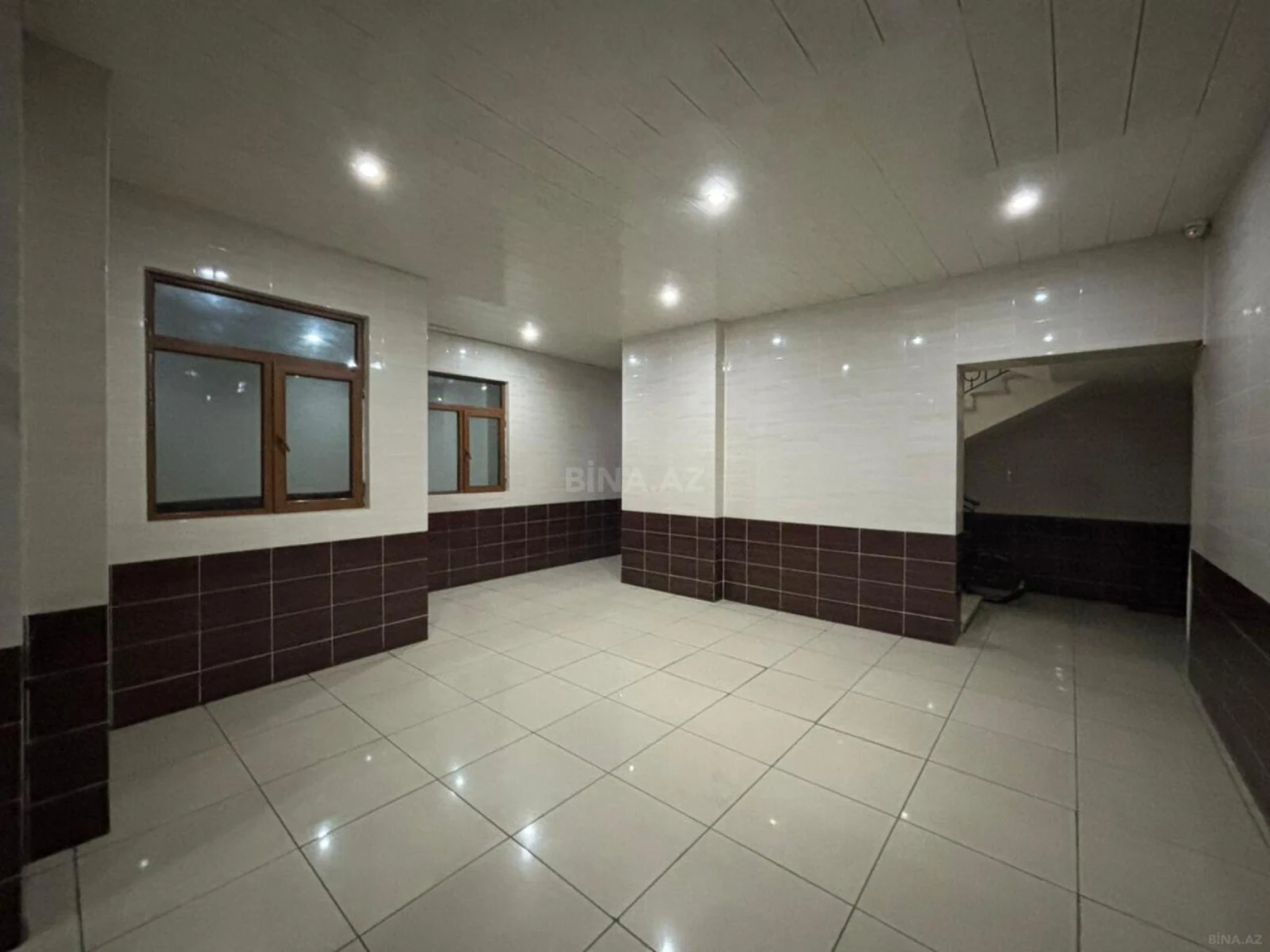 Satılır 3 otaqlı mənzil 160 m²