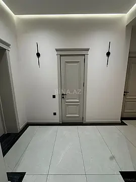 Kirayə verilir 3 otaqlı mənzil 130 m²
