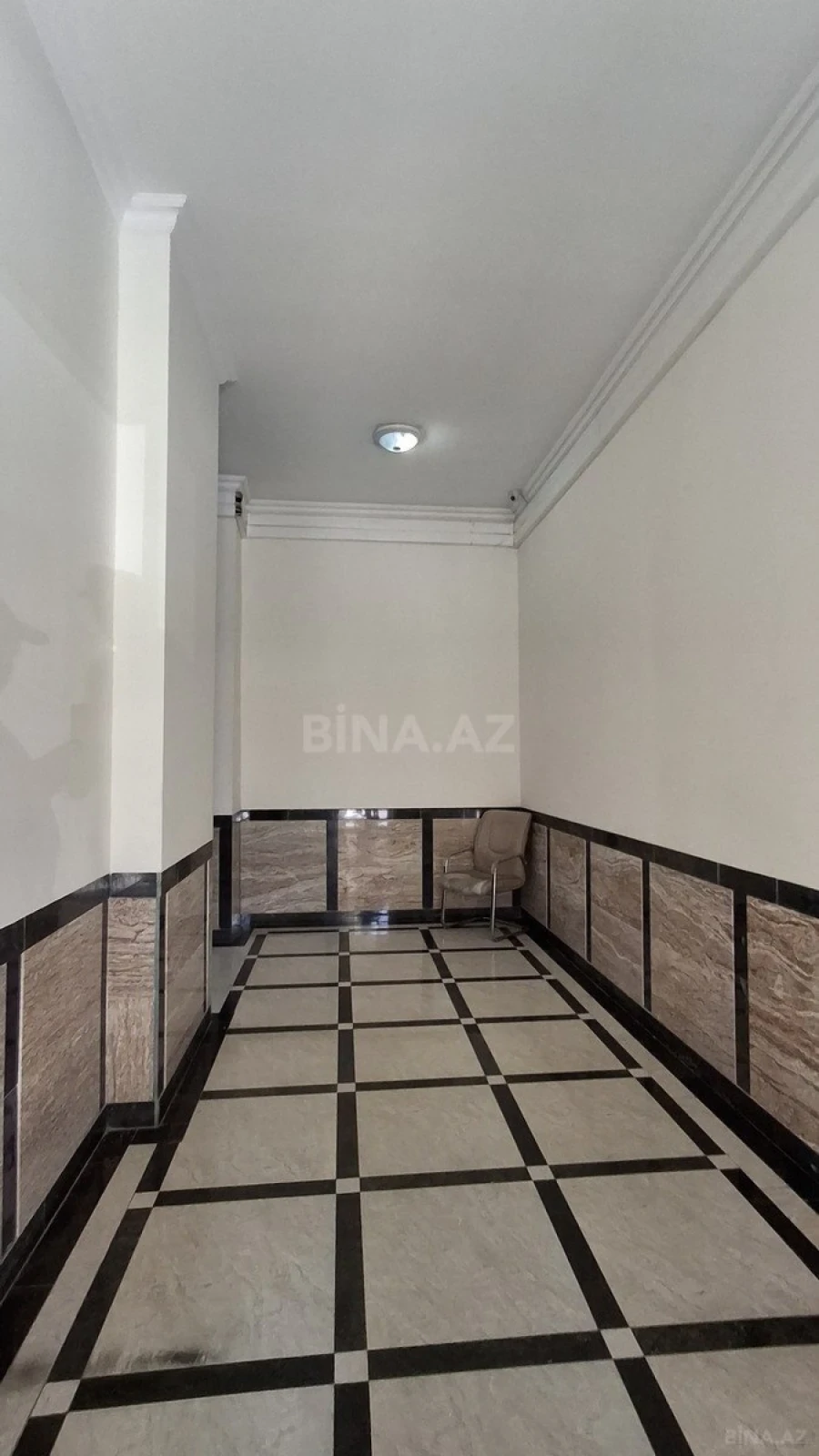 Satılır 4 otaqlı mənzil 188.6 m²
