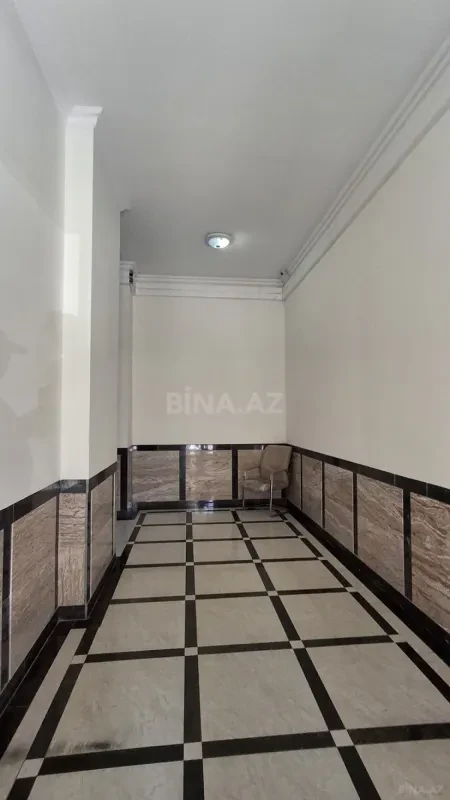 Satılır 4 otaqlı mənzil 188.6 m²