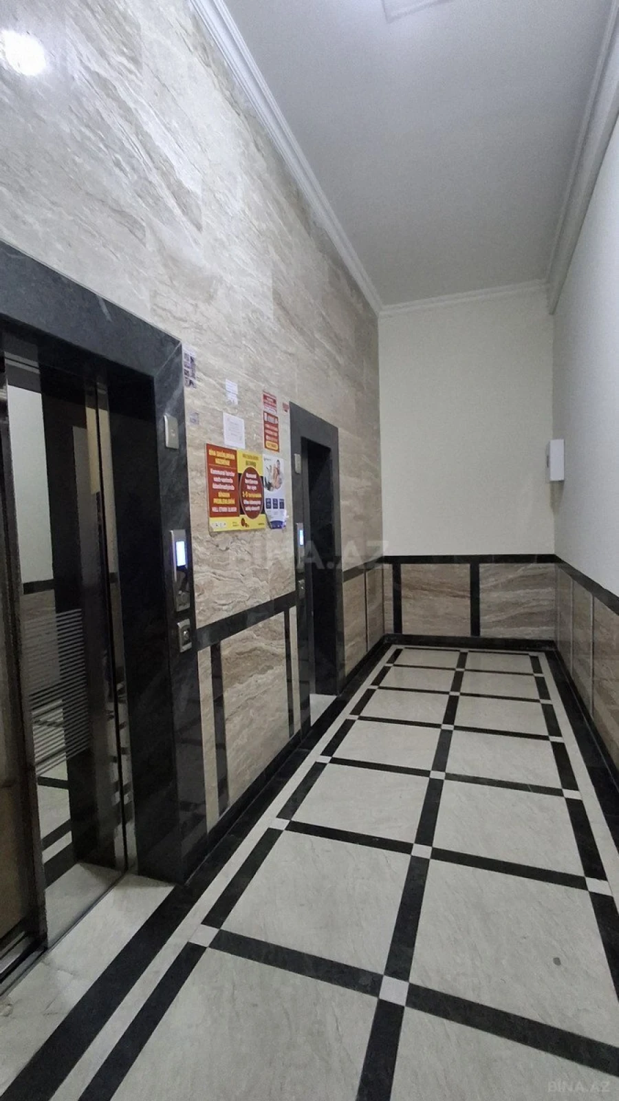 Satılır 4 otaqlı mənzil 188.6 m²