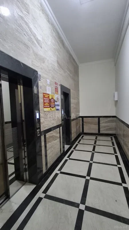 Satılır 4 otaqlı mənzil 188.6 m²