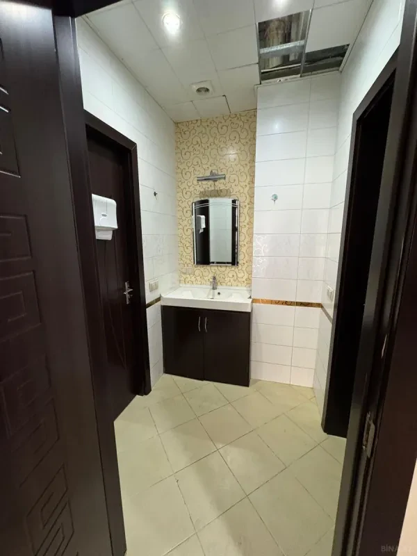 Kirayə verilir 6 otaqlı ofis 180 m²