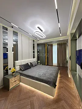 Satılır 3 otaqlı mənzil 118 m²