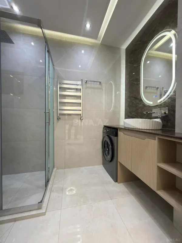 Satılır 3 otaqlı mənzil 118 m²