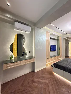 Satılır 3 otaqlı mənzil 118 m²