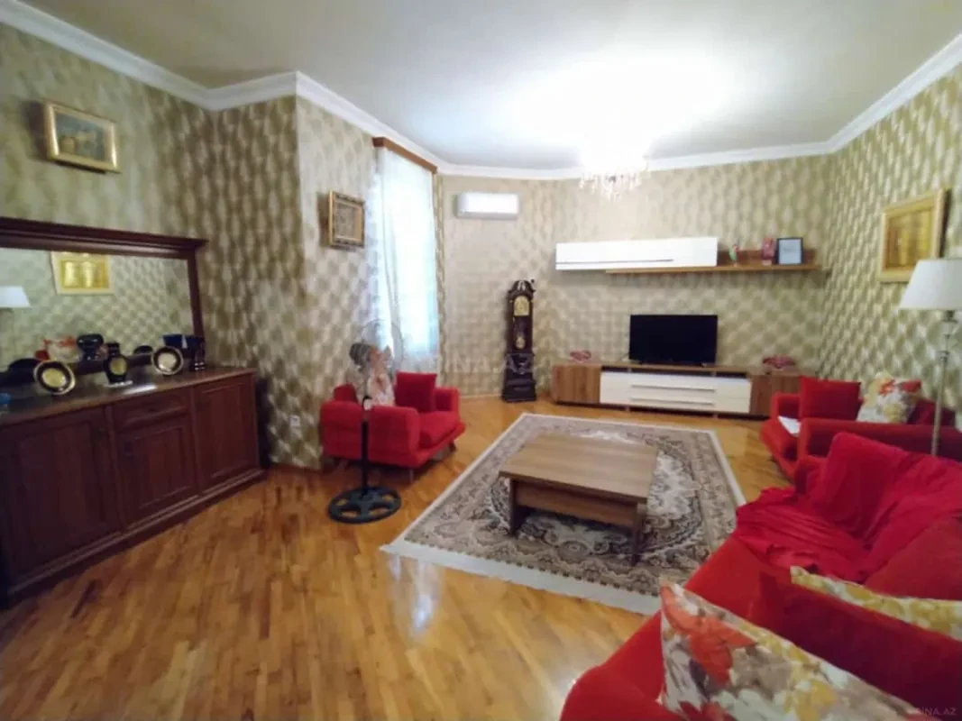 Satılır 4 otaqlı həyət evi 150 m²