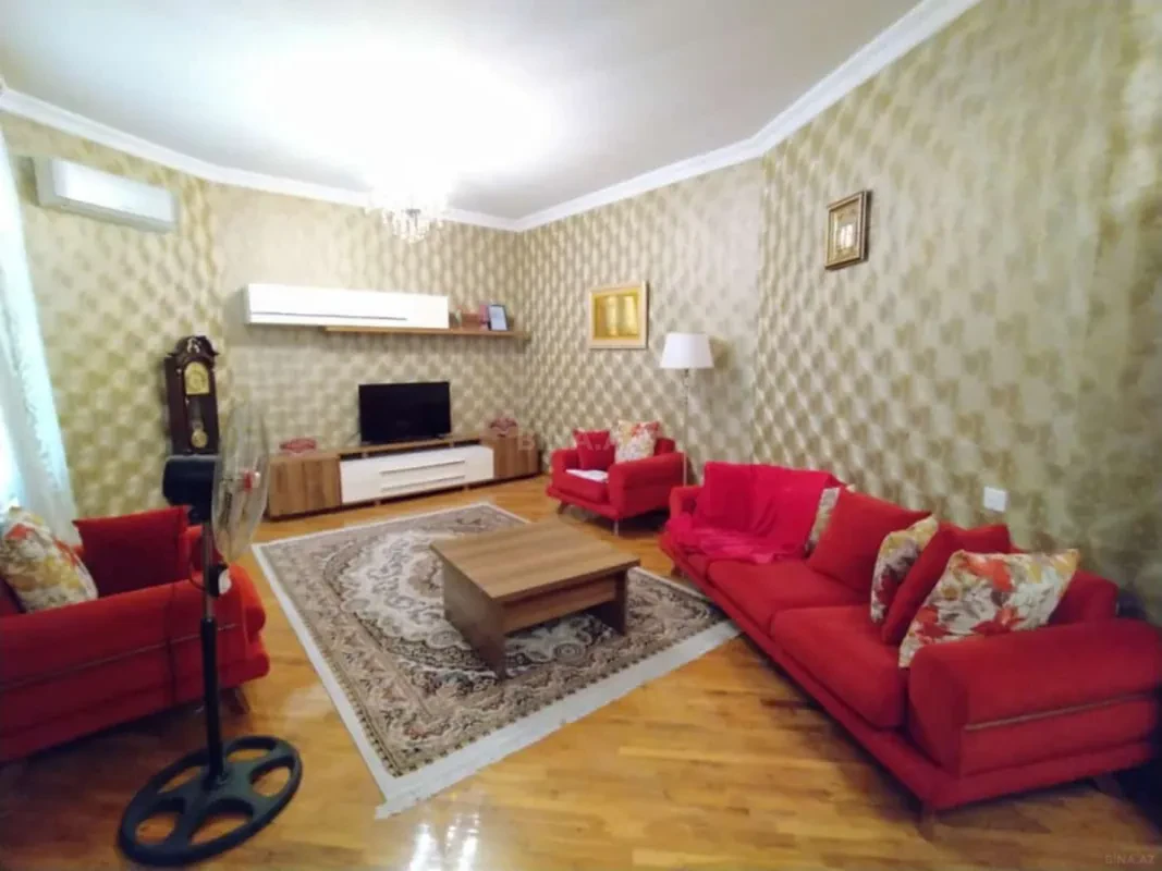 Satılır 4 otaqlı həyət evi 150 m²