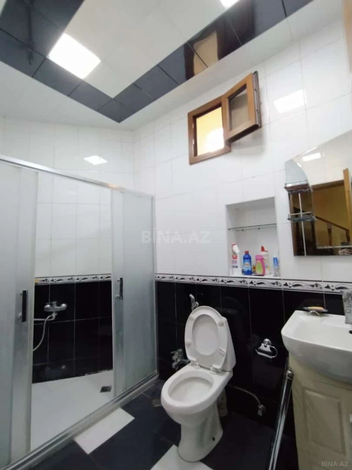 Satılır 4 otaqlı həyət evi 150 m²