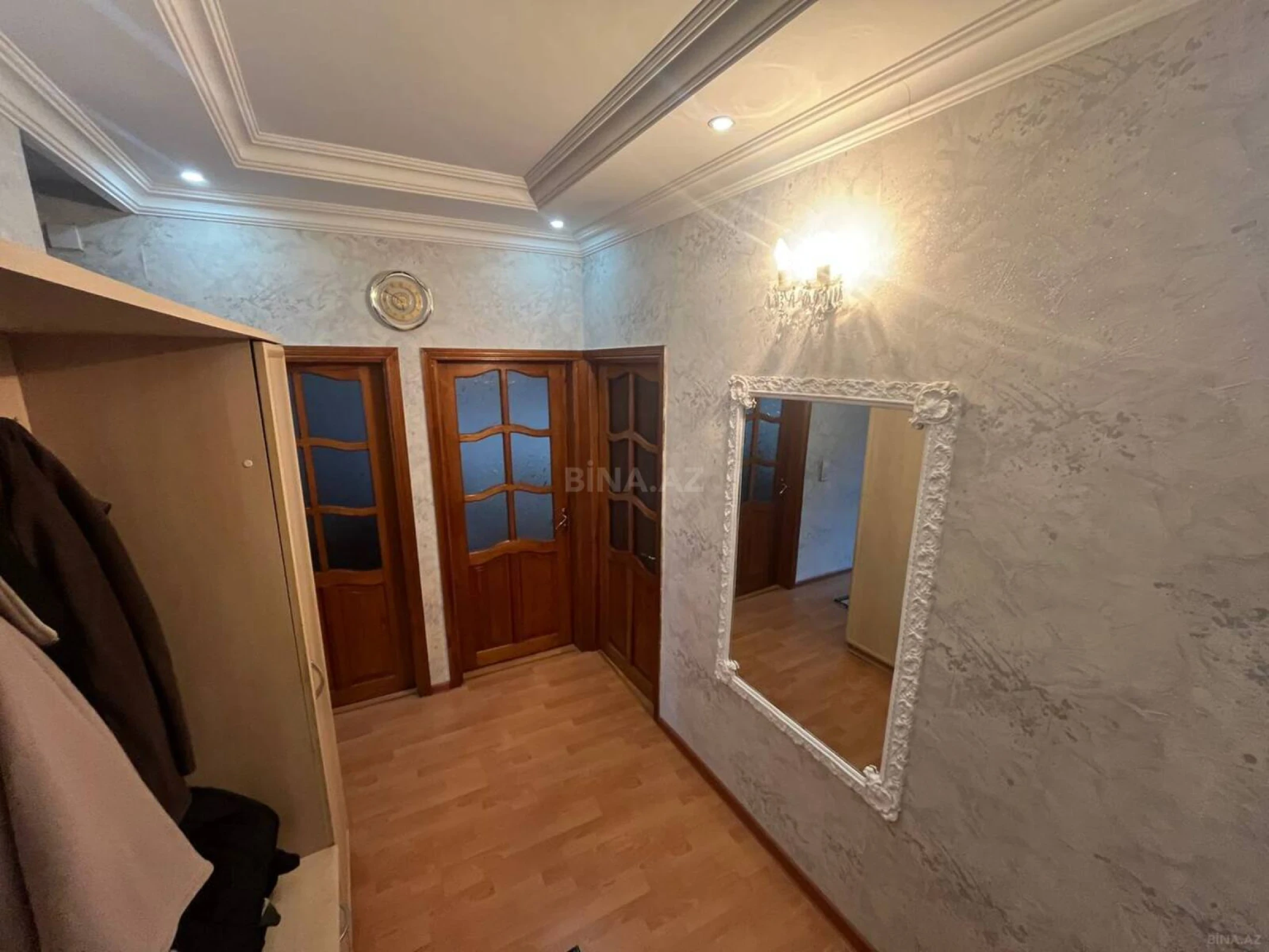 Satılır 4 otaqlı mənzil 105 m²