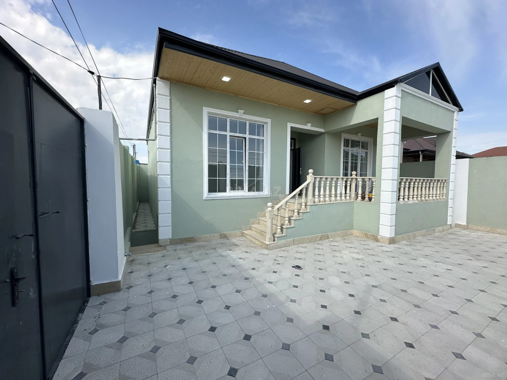 Satılır 4 otaqlı həyət evi 120 m²