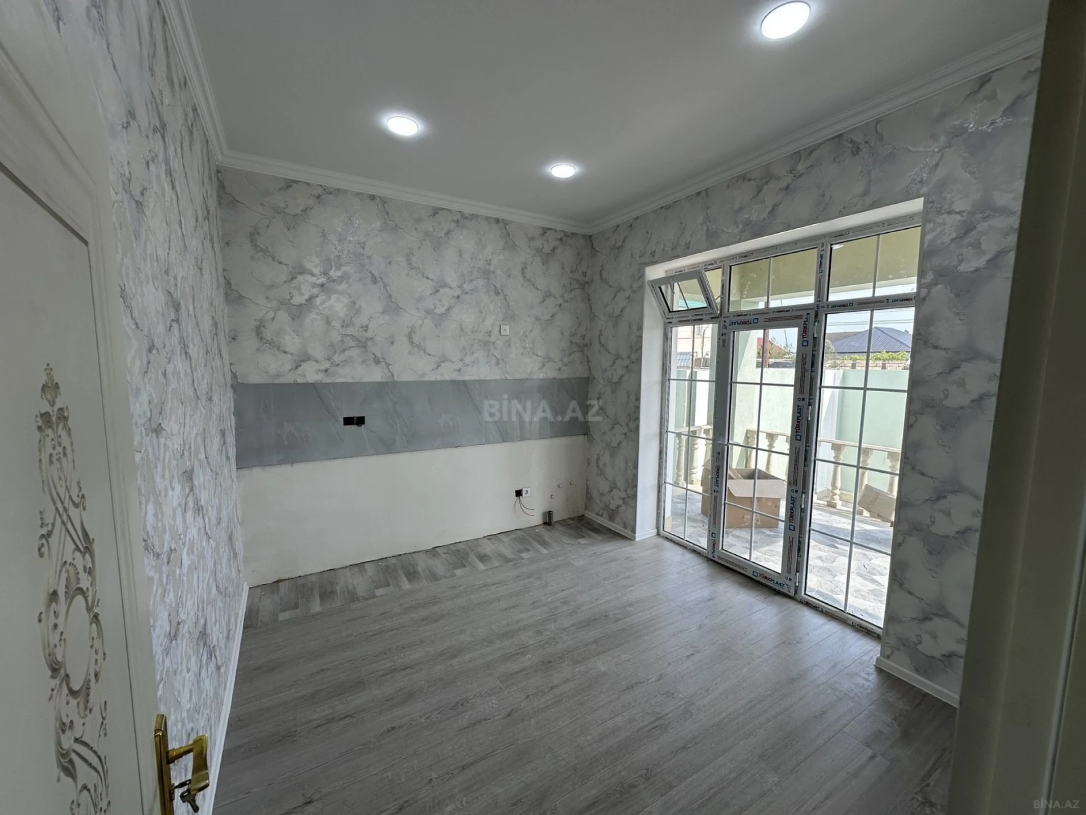 Satılır 4 otaqlı həyət evi 120 m²
