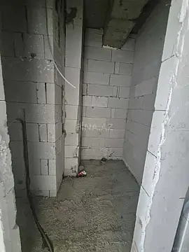 Satılır 3 otaqlı mənzil 178 m²