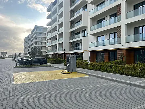 Satılır 2 otaqlı mənzil 93 m²