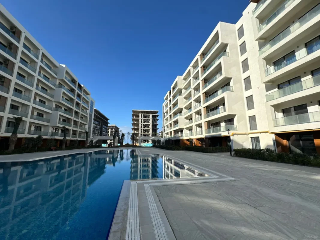 Satılır 2 otaqlı mənzil 93 m²