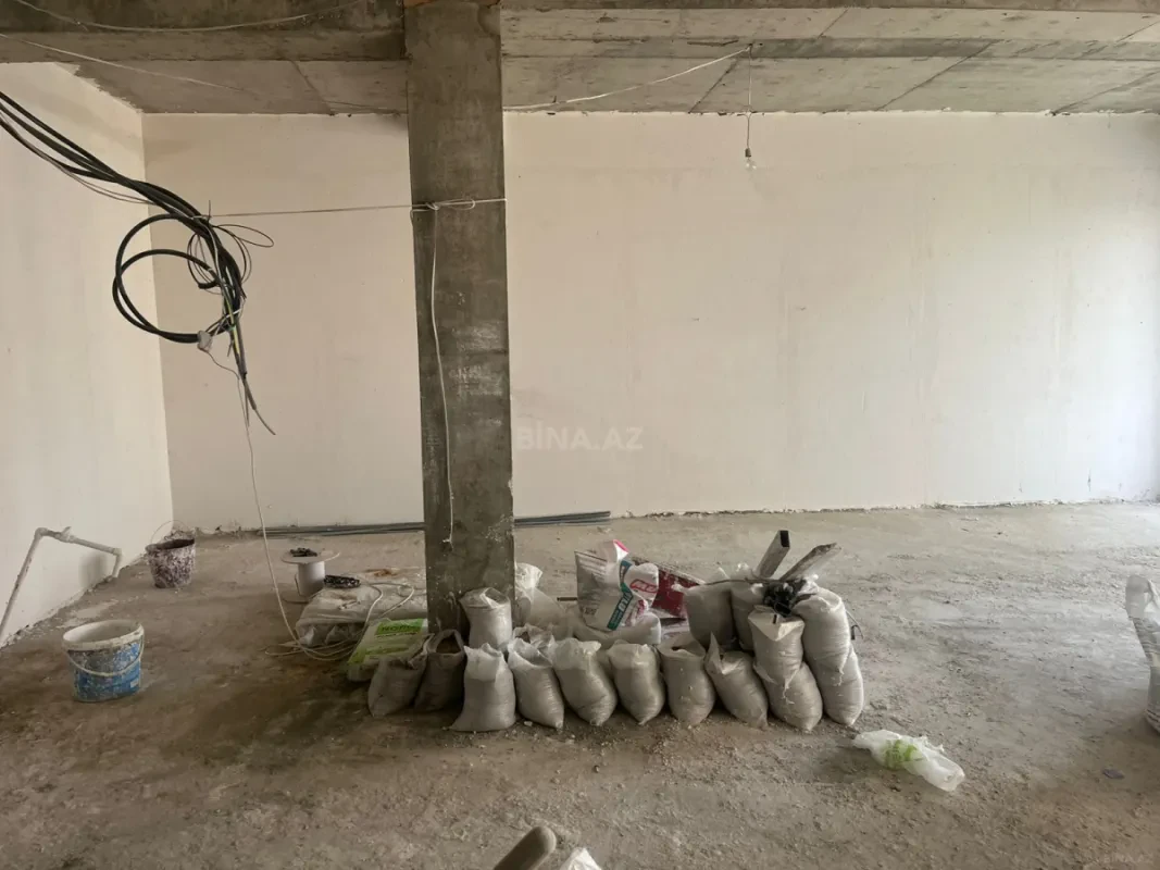 Satılır 2 otaqlı mənzil 93 m²