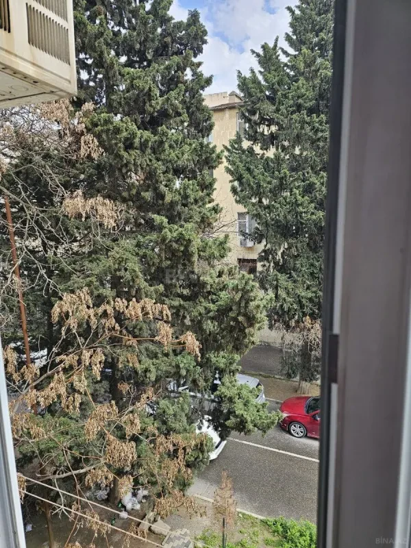 Satılır 3 otaqlı mənzil 56 m²