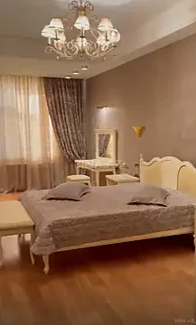 Satılır 4 otaqlı mənzil 231 m²