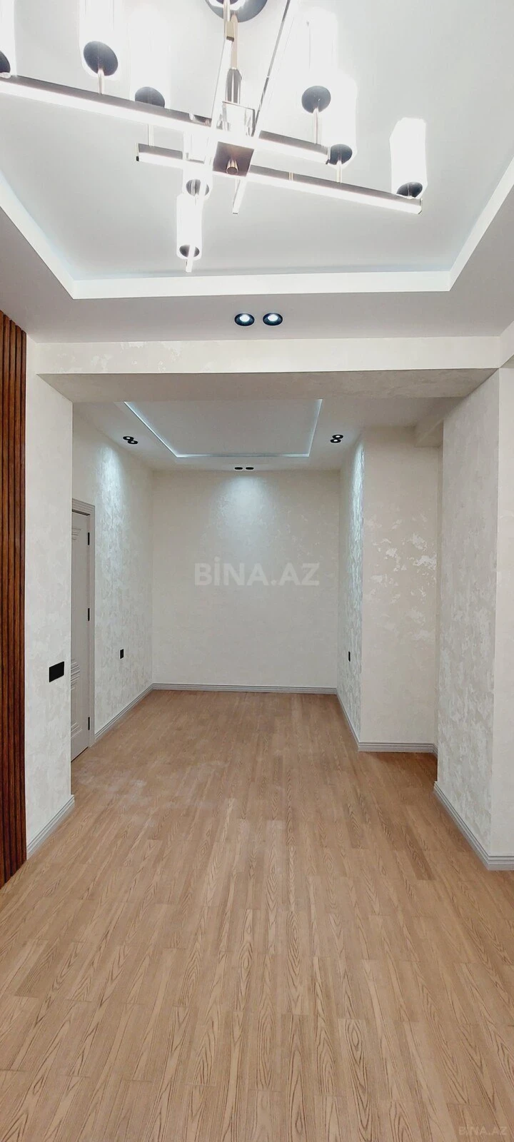 Satılır 2 otaqlı mənzil 63 m²