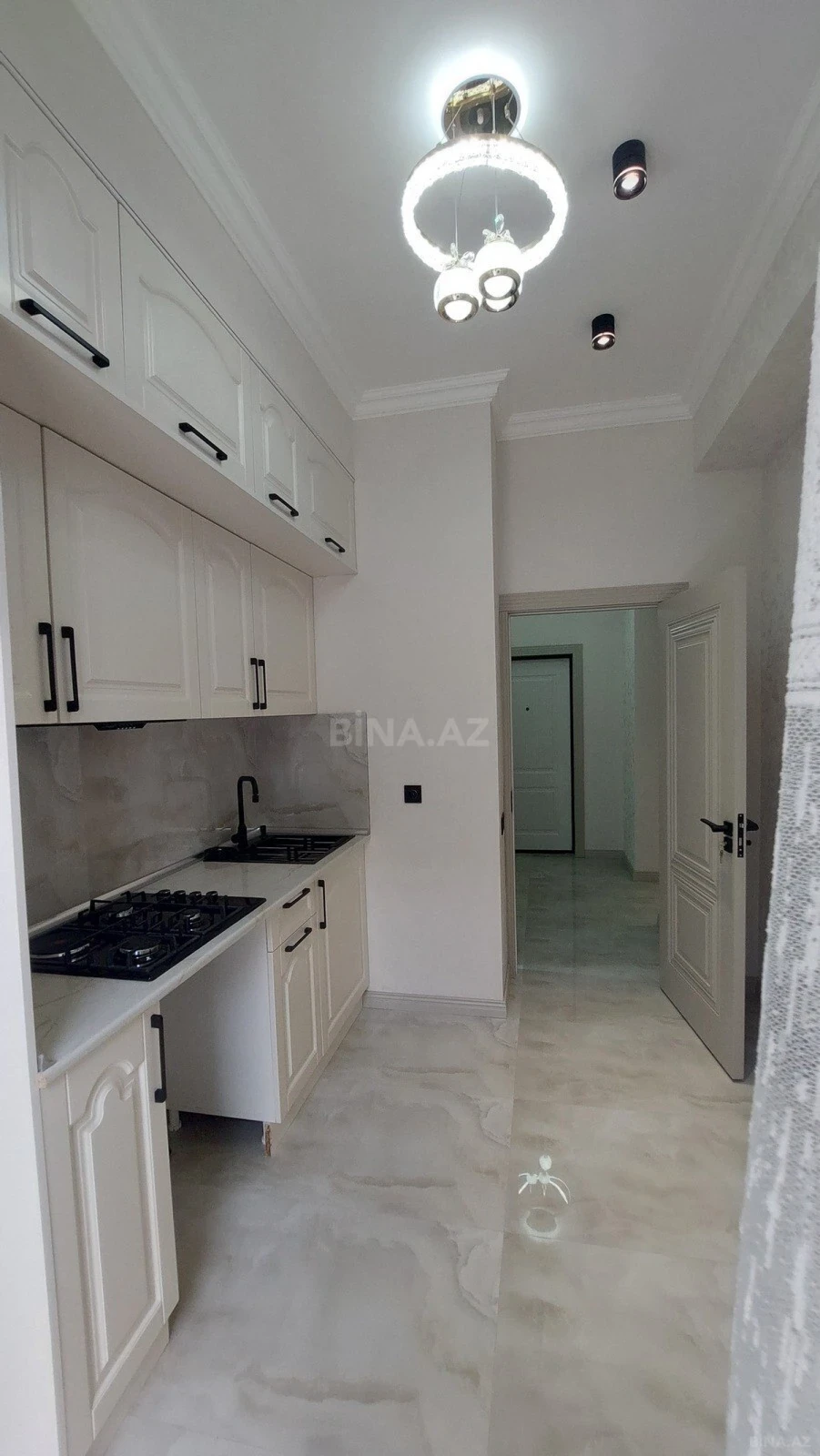 Satılır 2 otaqlı mənzil 63 m²