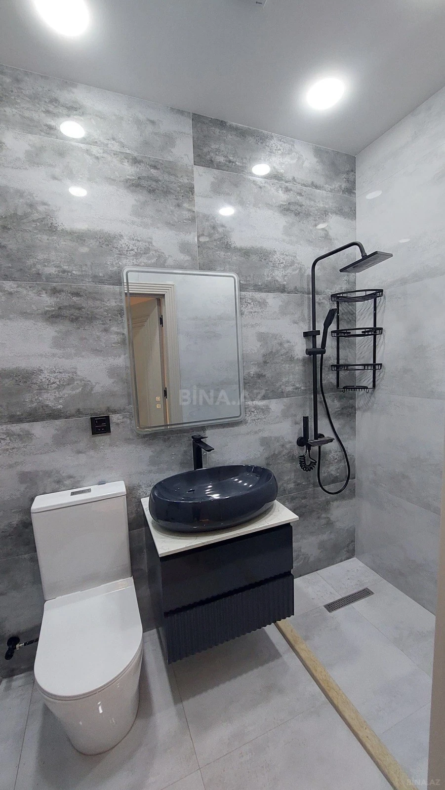 Satılır 2 otaqlı mənzil 63 m²