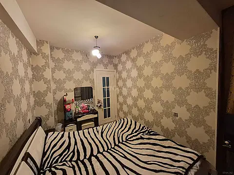 Satılır 3 otaqlı mənzil 71 m²