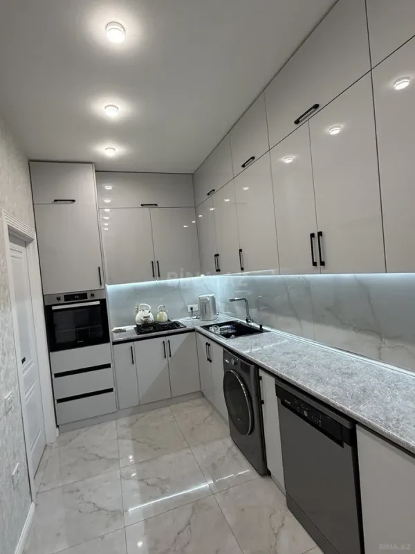 Satılır 2 otaqlı mənzil 64.9 m²