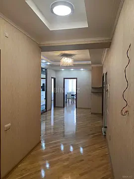 Kirayə verilir 3 otaqlı mənzil 180 m²