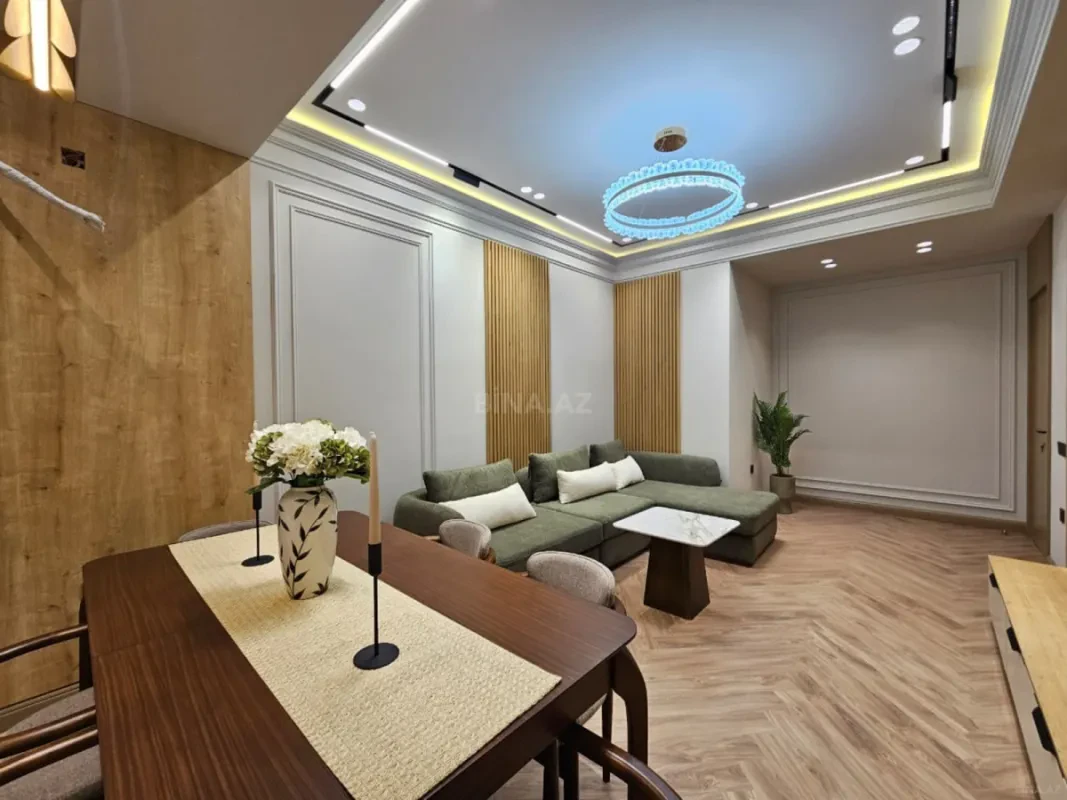 Satılır 2 otaqlı mənzil 83 m²