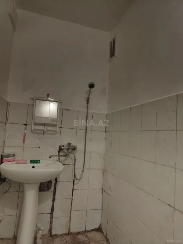 Kirayə verilir 4 otaqlı mənzil 120 m²