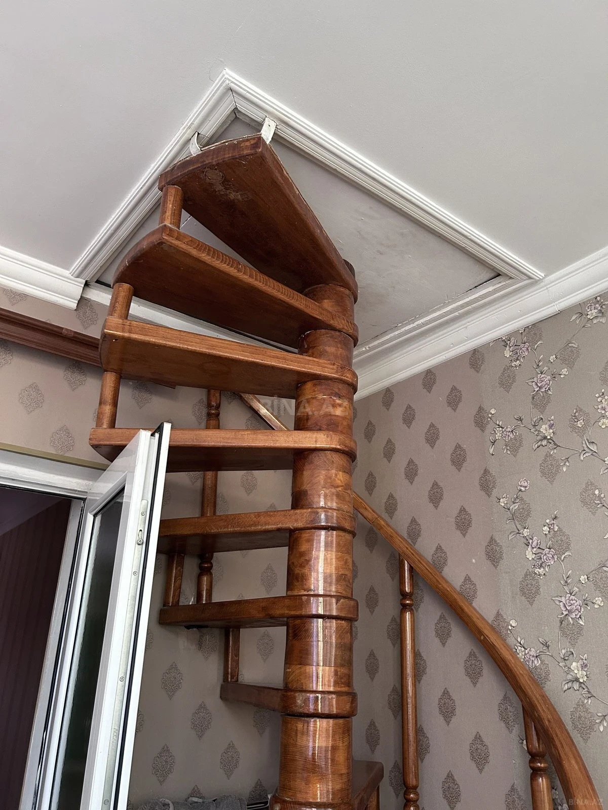 Satılır 6 otaqlı həyət evi 150 m²