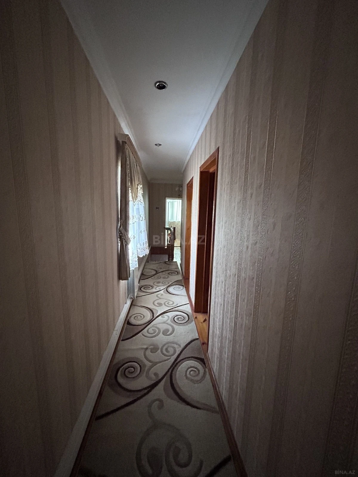 Satılır 6 otaqlı həyət evi 150 m²