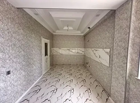 Satılır 9 otaqlı həyət evi 700 m²